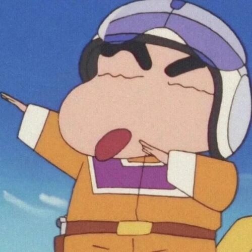 项目团队成员头像，年轻男性，穿深蓝色衬衫，短发，正面微笑，明亮自然光，简约背景